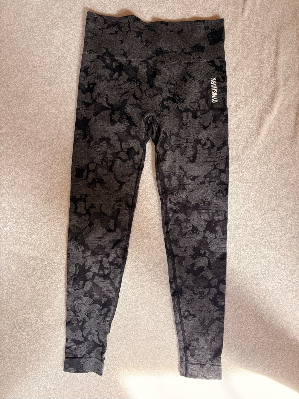Gymshark Women’s Charcoal Camo Leggings